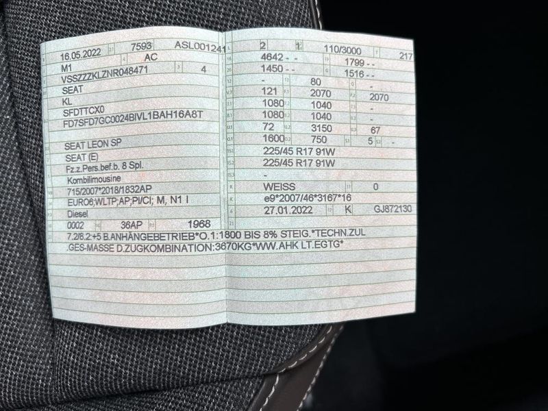Seat Leon 2.0 TDI Xcellence — zdjęcie 21