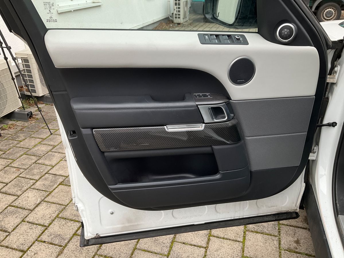 Land Rover 2018 — photo 45