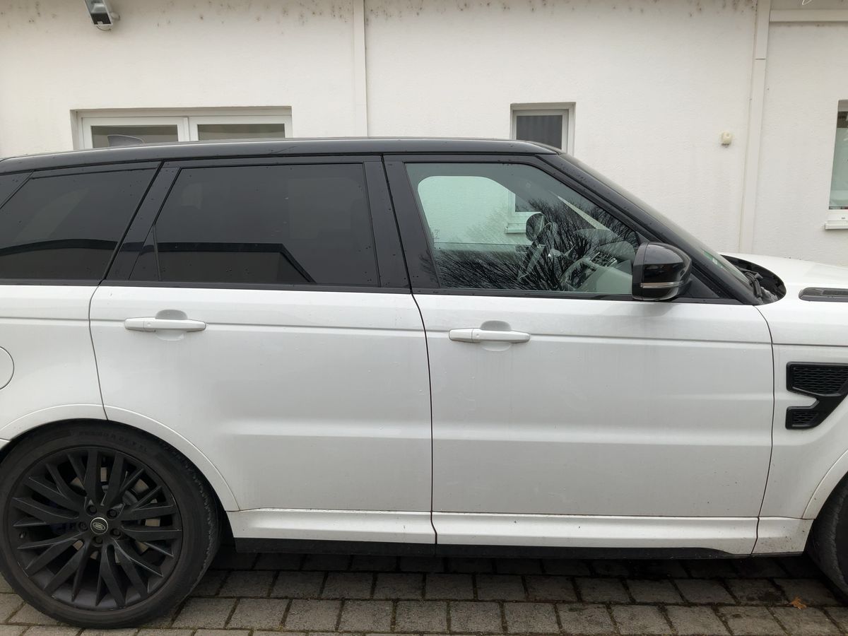 Land Rover 2018 — photo 11