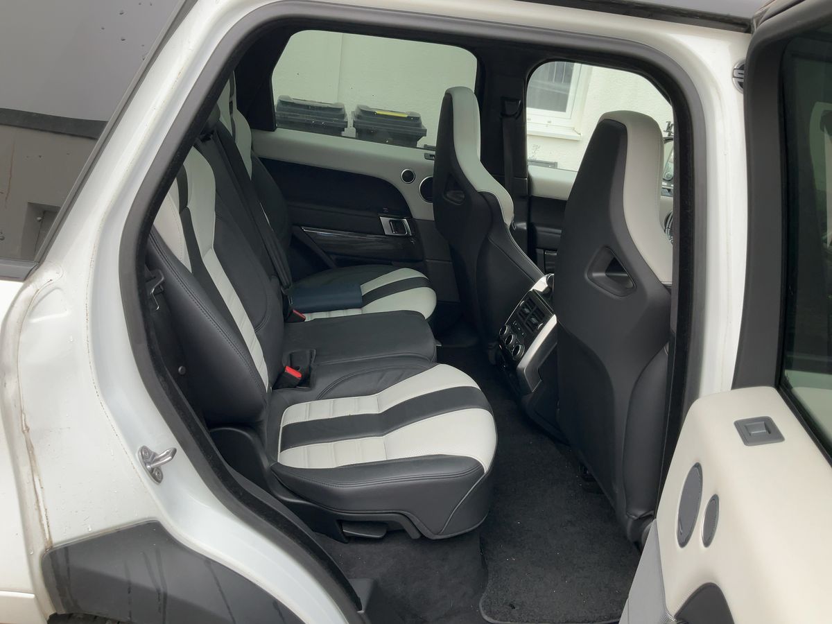 Land Rover 2018 — photo 20