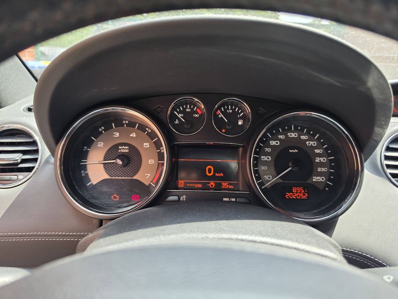 Peugeot RCZ 1.6 THP Basis — zdjęcie 11