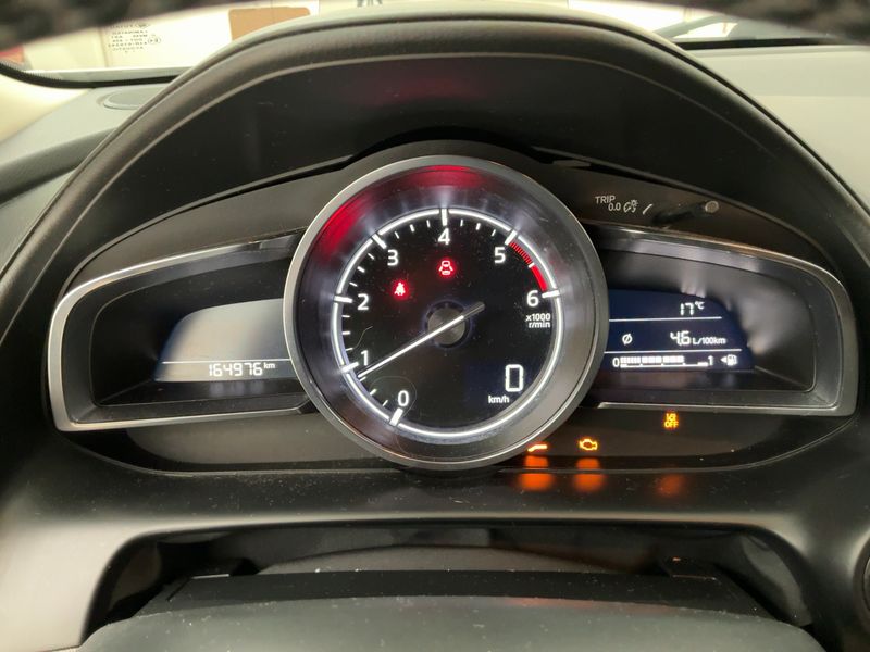 Mazda CX-3 1.8 Skyactiv-D Selection AWD — zdjęcie 13