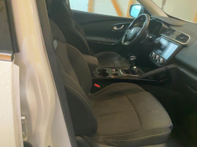 Renault Kadjar 1.3 TCe Life — zdjęcie 11