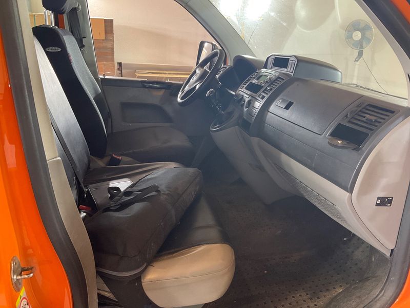 Volkswagen T5 Transporter 2.0 TDI Pritsche Doppelkabine 4Motion — zdjęcie 11