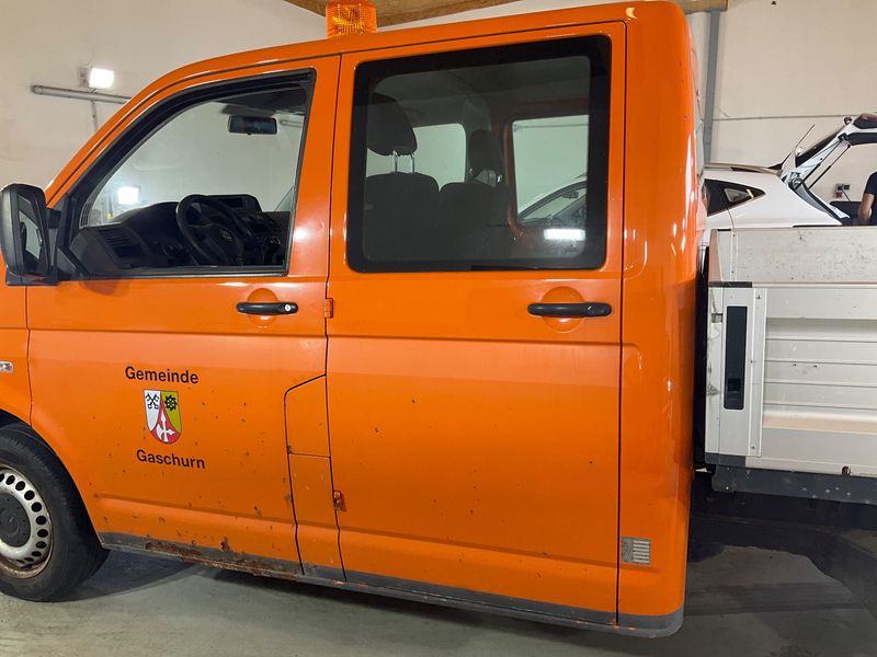 Volkswagen T5 Transporter 2.0 TDI Pritsche Doppelkabine 4Motion — zdjęcie 4