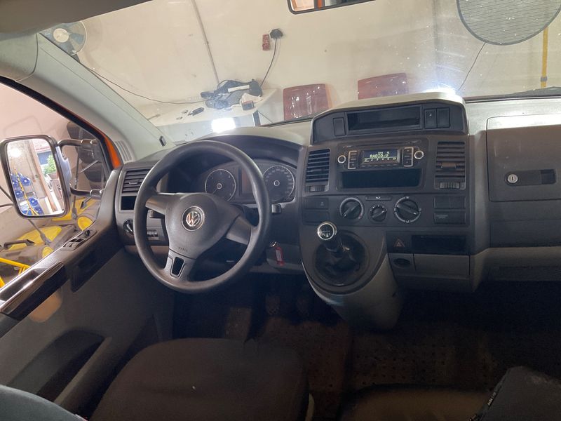 Volkswagen T5 Transporter 2.0 TDI Pritsche Doppelkabine 4Motion — zdjęcie 12