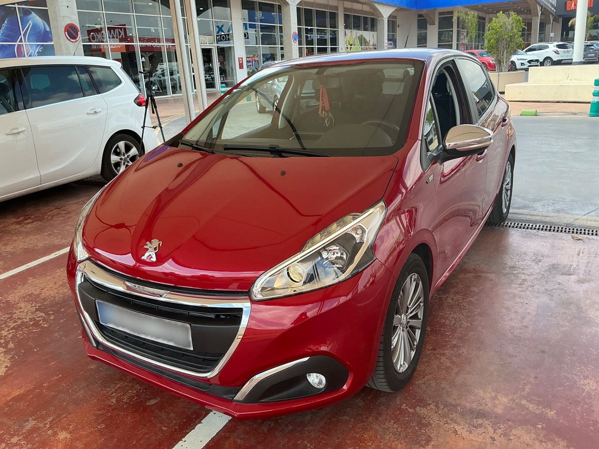 Peugeot 208 2016