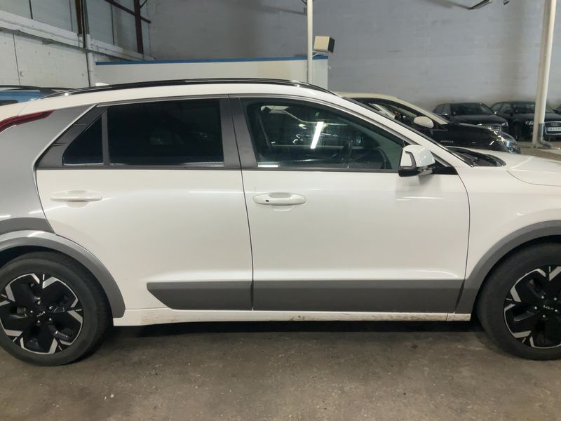 Kia Niro electric drive 150 kW Premium — zdjęcie 7