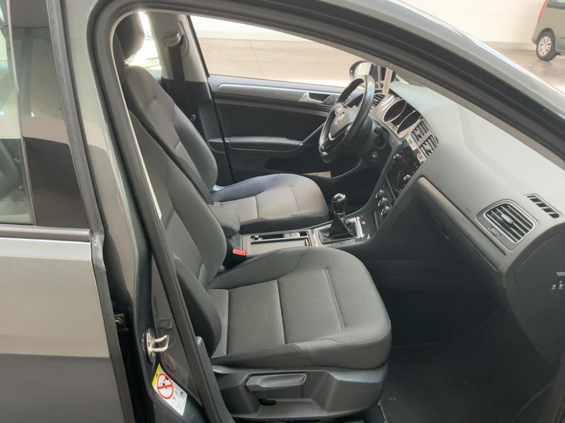 Volkswagen Golf VII 1.4 TGI Comfortline BlueMotion Tech — zdjęcie 11