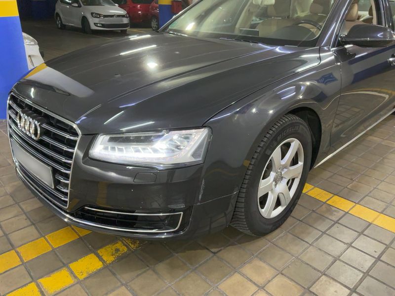 Audi A8 3.0 V6 TFSI L quattro — zdjęcie 2