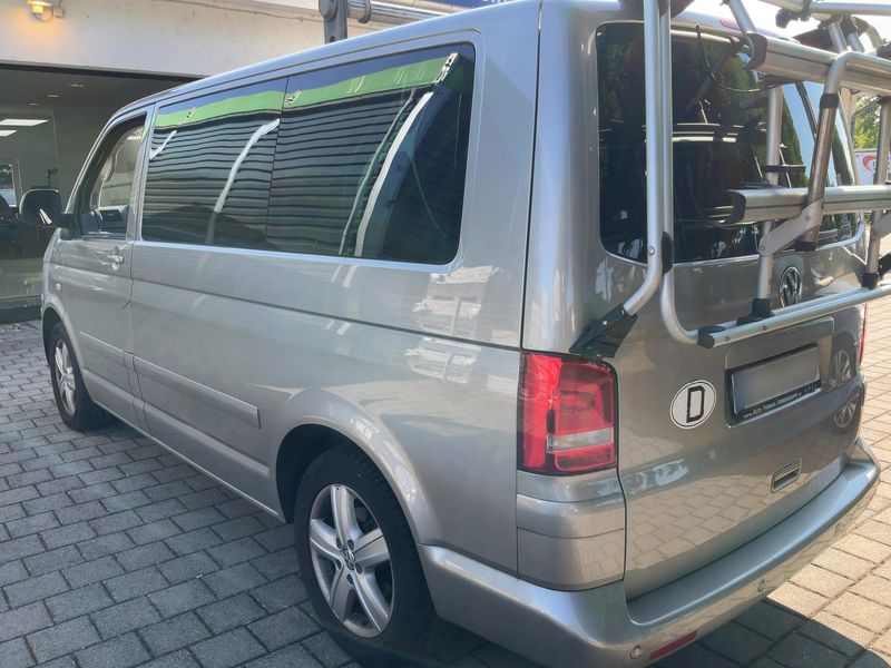 Volkswagen T5 Multivan 2.0 TDI Comfortline — zdjęcie 3