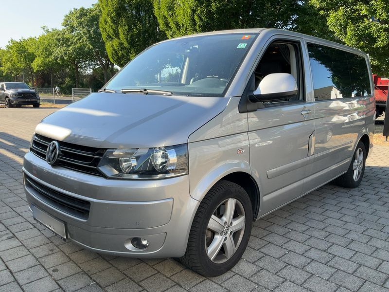 Volkswagen T5 Multivan 2.0 TDI Comfortline