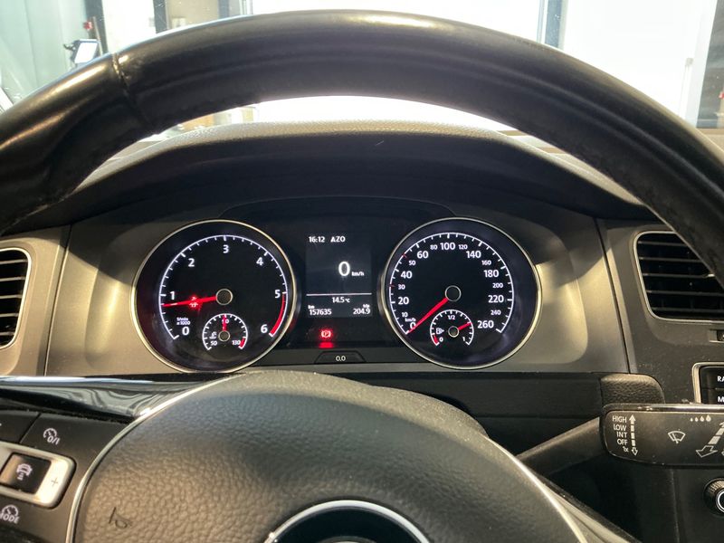 Volkswagen Golf VII 1.6 TDI Trendline BlueMotion Tech 2016 – снимка 19