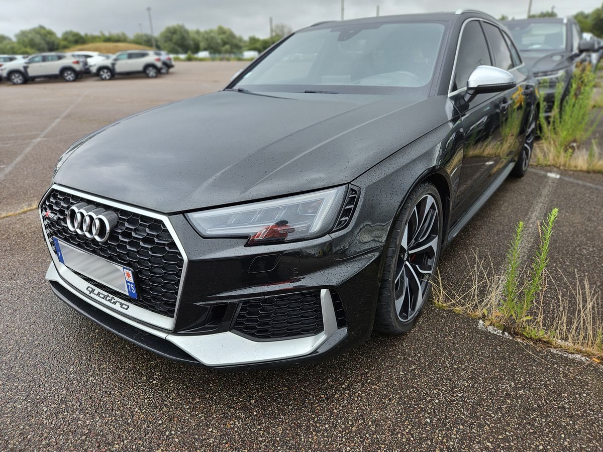 Audi RS 4 2.9 V6 TFSI quattro