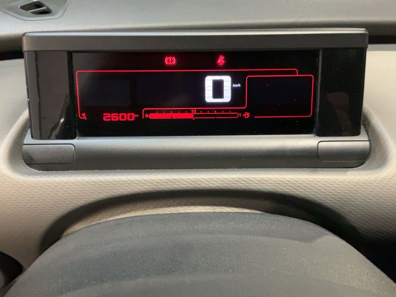 Citroen C4 Cactus 1.6 Blue-HDi Shine — zdjęcie 13