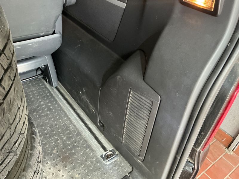 Volkswagen T5 Multivan 2.0 TDI Highline 4Motion 2013 – снимка 39