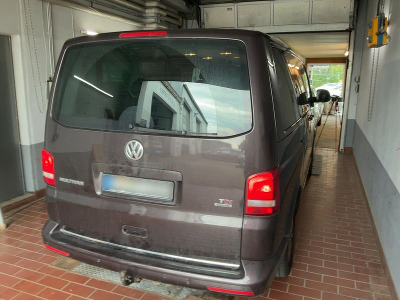 Volkswagen T5 Multivan 2.0 TDI Highline 4Motion — zdjęcie 6