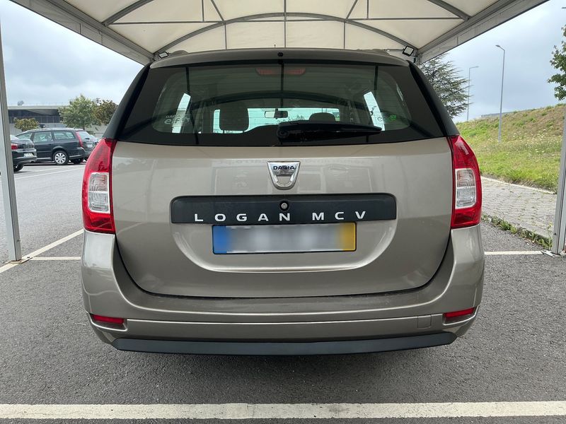 Dacia Logan MCV 0.9 TCe Laureate — zdjęcie 5