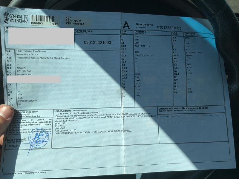Nissan Pathfinder 2.5 dCi SE — zdjęcie 16