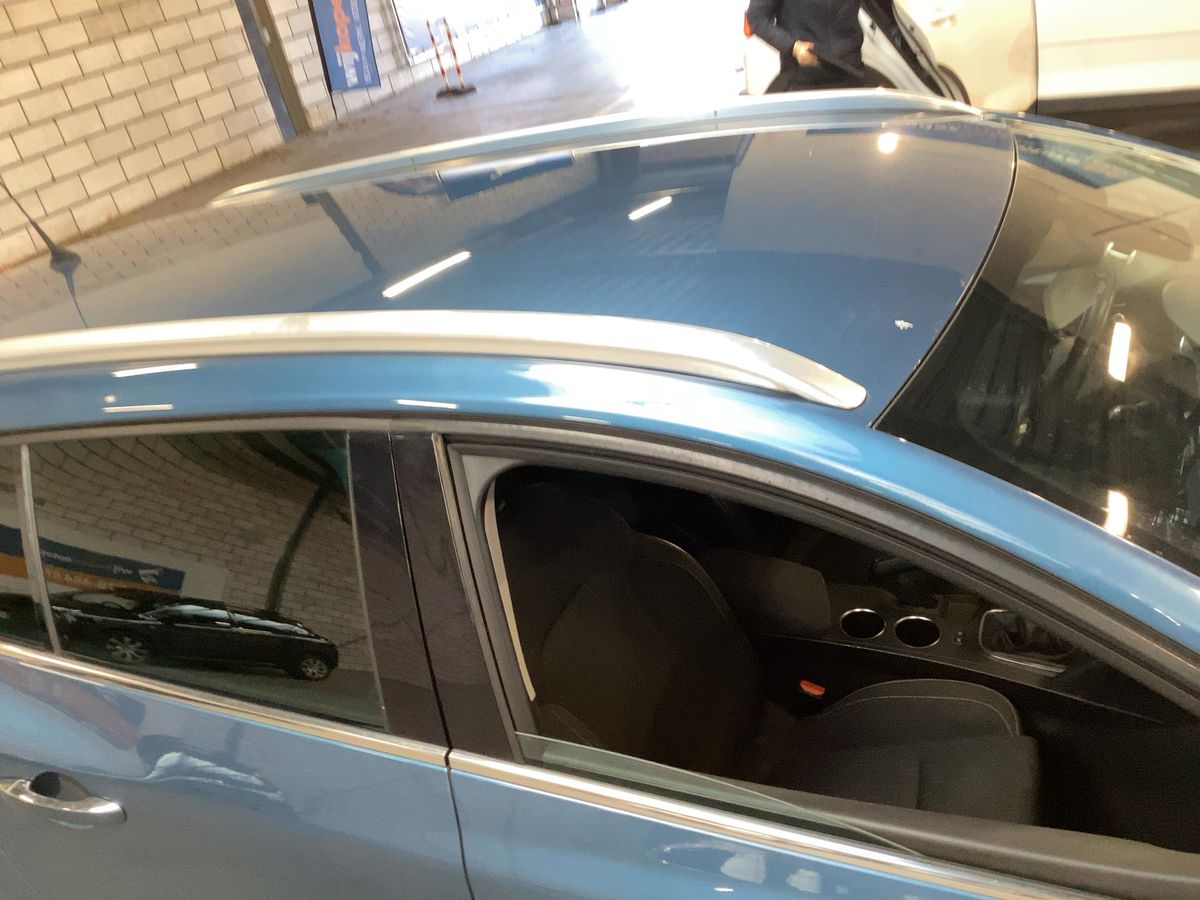 Renault Megane 2019 — photo 14