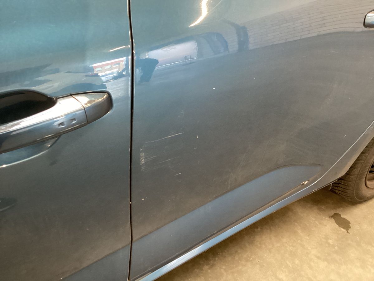 Renault Megane 2019 — photo 30