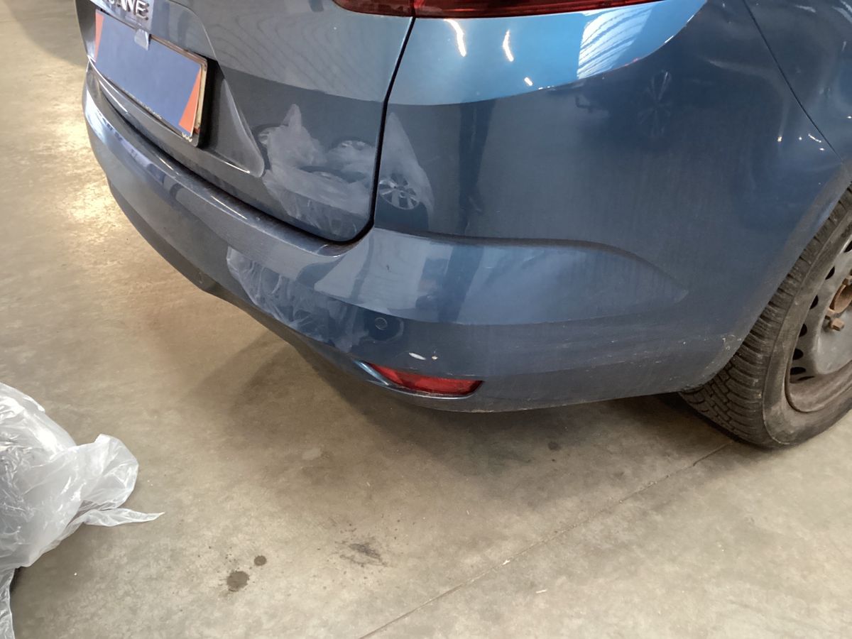 Renault Megane 2019 — photo 35