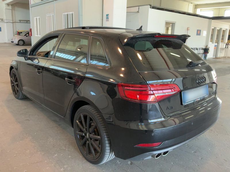 Audi A3 Sportback 35 TFSI Design Luxe 2018 – снимка 6