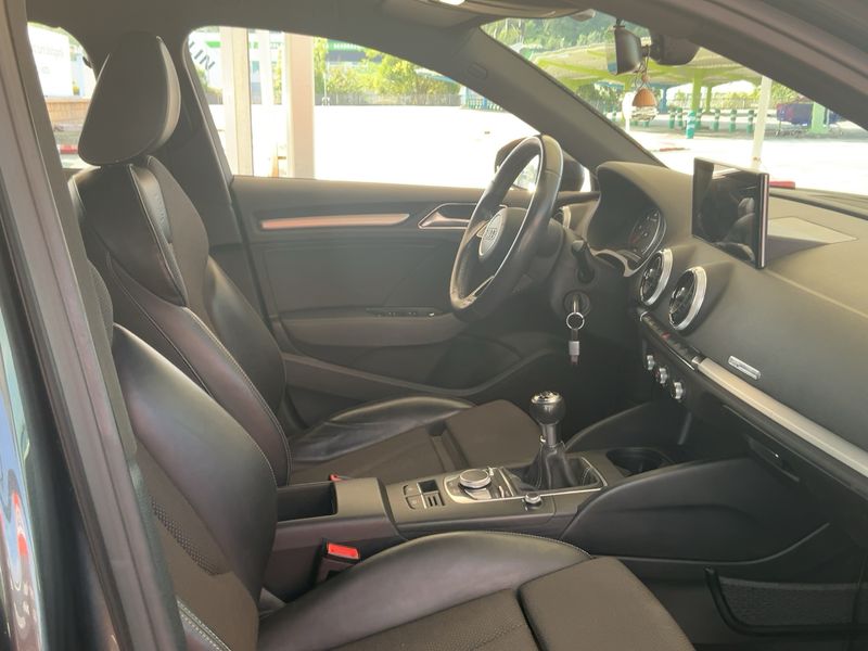 Audi A3 Sportback 2.0 TDI Sport — zdjęcie 11
