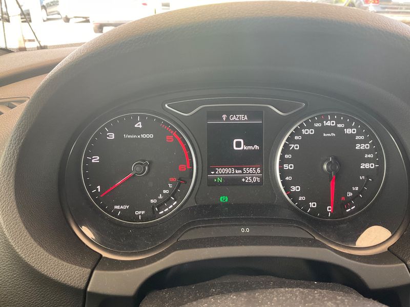 Audi A3 Sportback 2.0 TDI Sport — zdjęcie 13