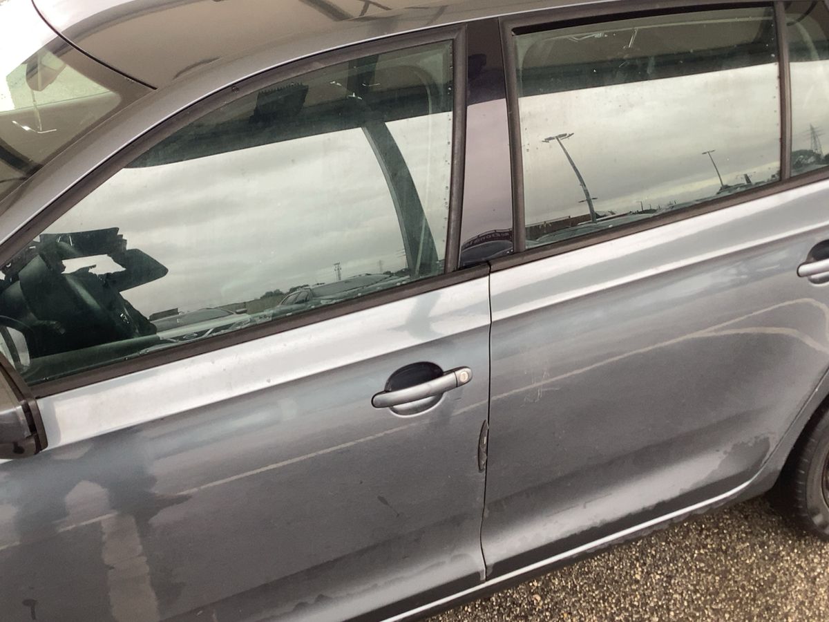 Skoda Rapid 2015 — photo 5
