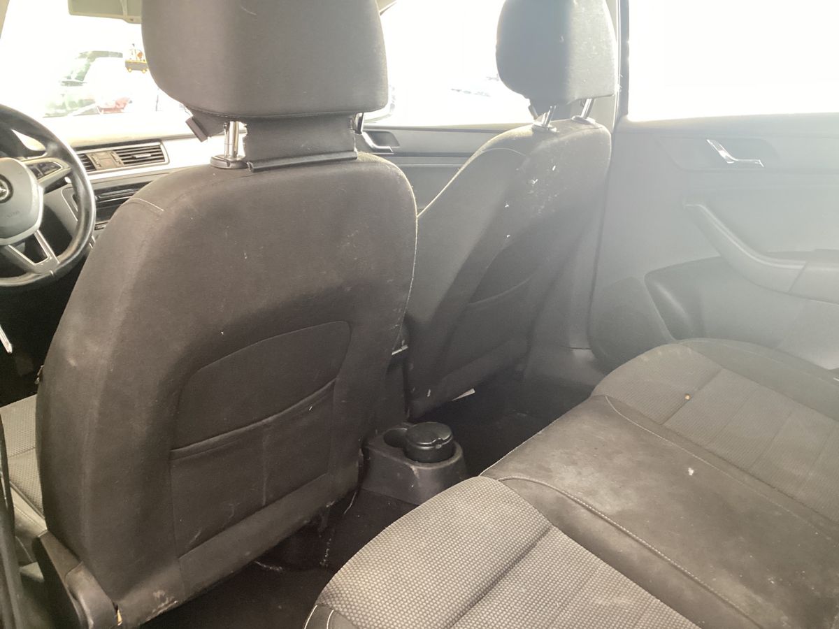 Skoda Rapid 2015 — photo 29