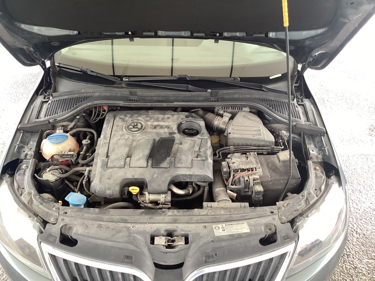 Skoda Rapid 2015 — photo 41