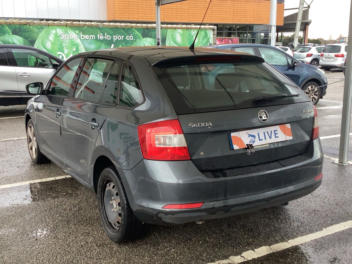 Skoda Rapid 2015 — photo 7