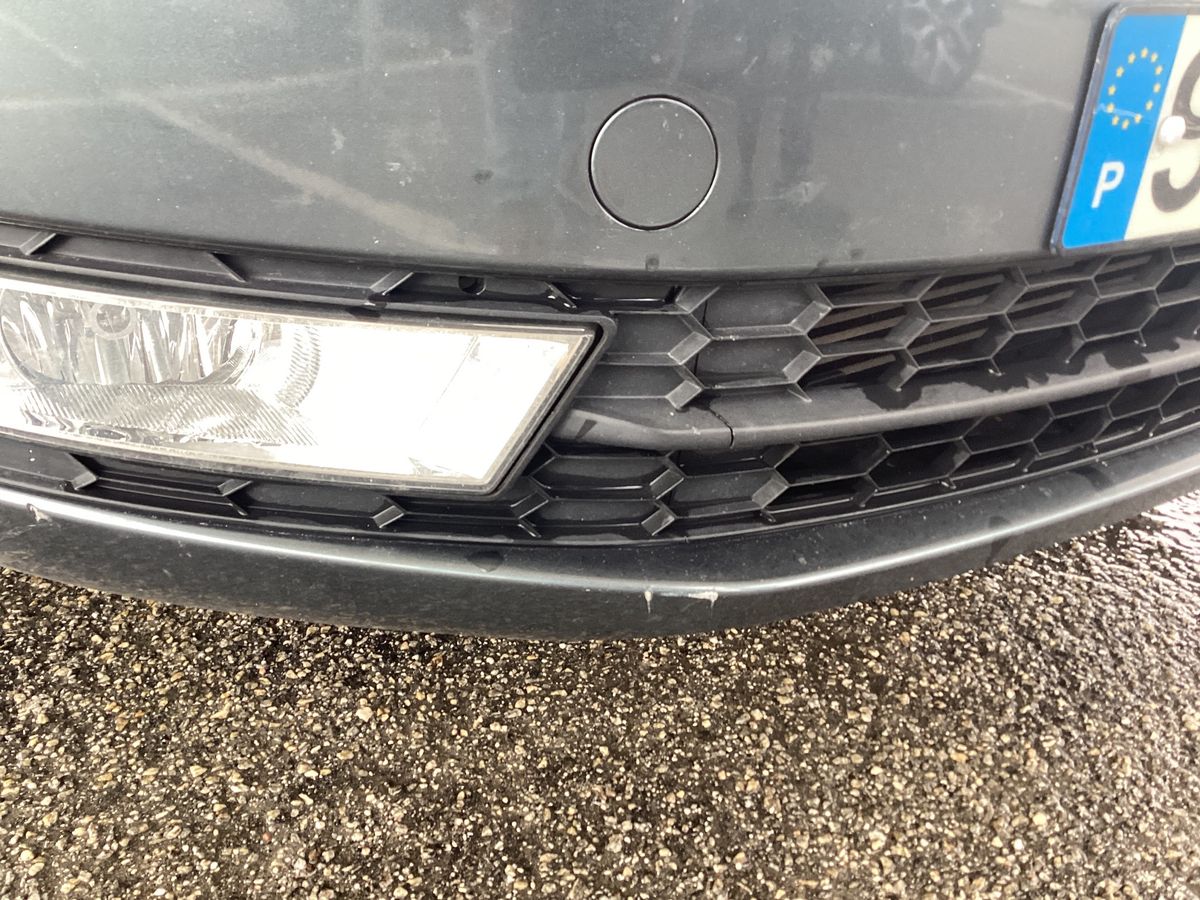 Skoda Rapid 2015 — photo 36