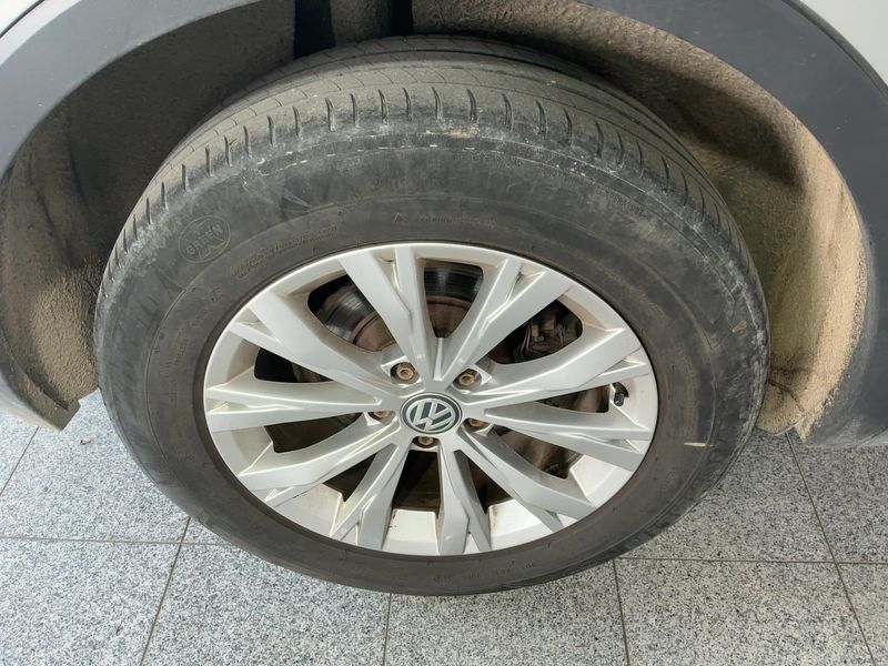 Volkswagen Tiguan 2.0 TDI Trendline 4Motion BlueMotion Tech 2017 – снимка 9