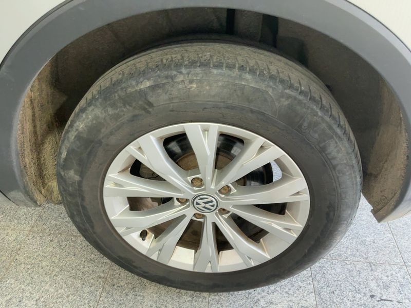 Volkswagen Tiguan 2.0 TDI Trendline 4Motion BlueMotion Tech 2017 – снимка 5