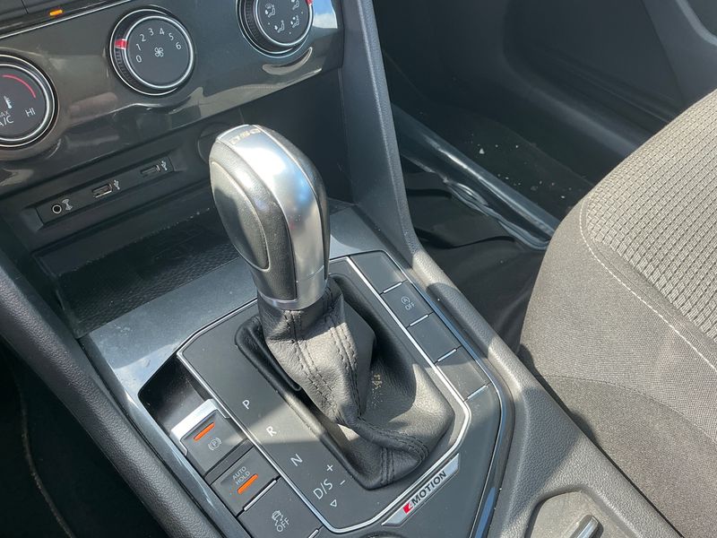 Volkswagen Tiguan 2.0 TDI Trendline 4Motion BlueMotion Tech 2017 – снимка 24