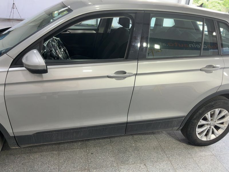 Volkswagen Tiguan 2.0 TDI Trendline 4Motion BlueMotion Tech 2017 – снимка 4