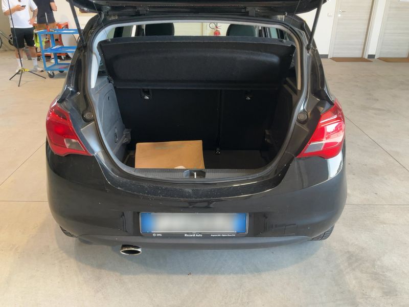 Opel Corsa 1.2 B-Color — zdjęcie 10