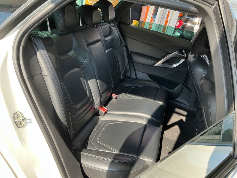 Citroen DS5 2.0 Blue-HDi SportChic — zdjęcie 14
