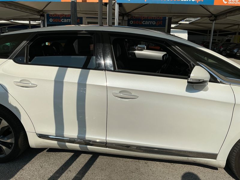 Citroen DS5 2.0 Blue-HDi SportChic — zdjęcie 7
