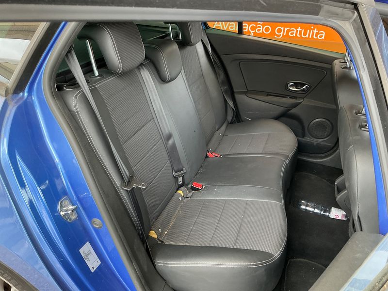 Renault Megane 1.5 dCi GT Line — zdjęcie 14