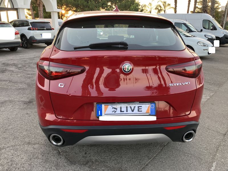 Alfa Romeo Stelvio 2.2 JTDM Business Q4 — zdjęcie 4