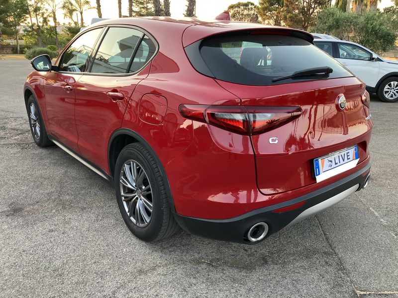 Alfa Romeo Stelvio 2.2 JTDM Business Q4 — zdjęcie 3