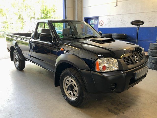 Nissan NP300 Pick-up 2.5 Turbodiesel Single Cab 4x4 — zdjęcie 8