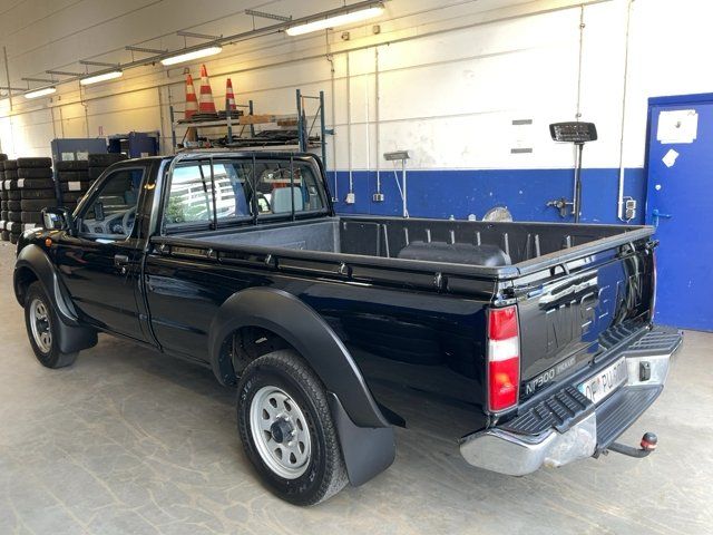 Nissan NP300 Pick-up 2.5 Turbodiesel Single Cab 4x4 — zdjęcie 3