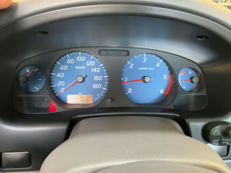 Nissan NP300 Pick-up 2.5 Turbodiesel Single Cab 4x4 — zdjęcie 13