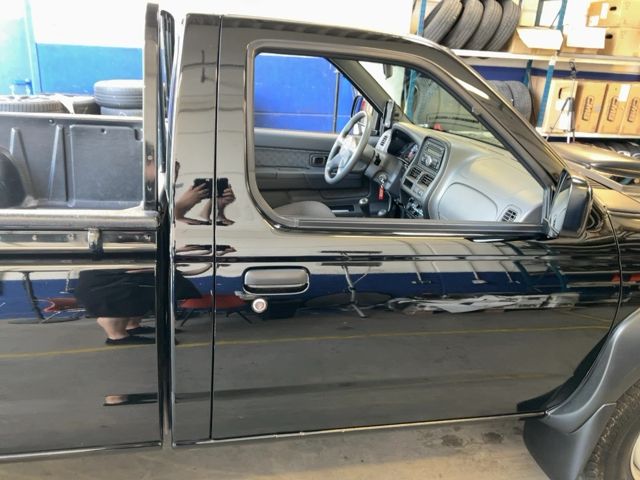 Nissan NP300 Pick-up 2.5 Turbodiesel Single Cab 4x4 — zdjęcie 7