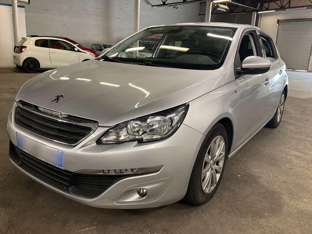 Peugeot 308 2016 — photo 1