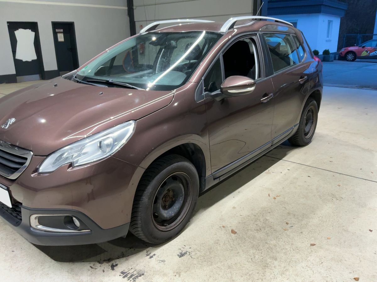 Peugeot 2008 1.6 e-HDi Active